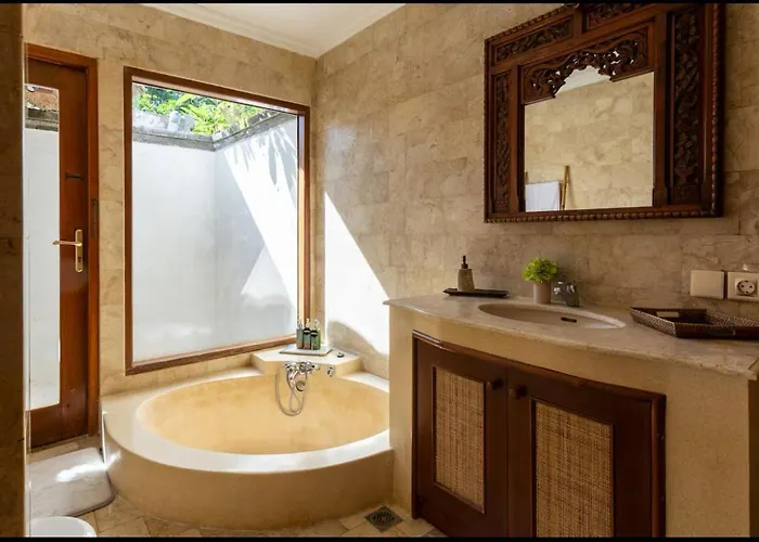 Villa Three Bedrooms Elegant The White Door
