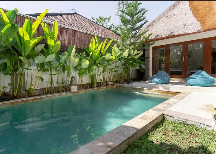 Three Bedrooms Elegant The White Door Villa *
